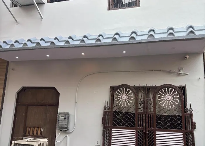 Rukmani Home Stay